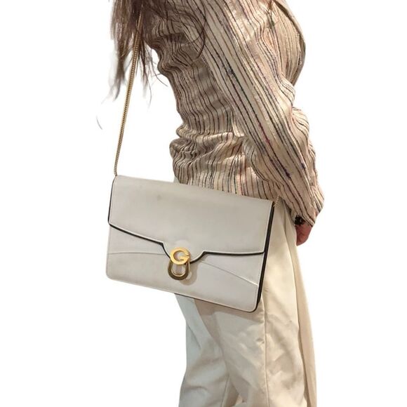 Gucci white leather bag with gold Gg - Picture 12 of 16